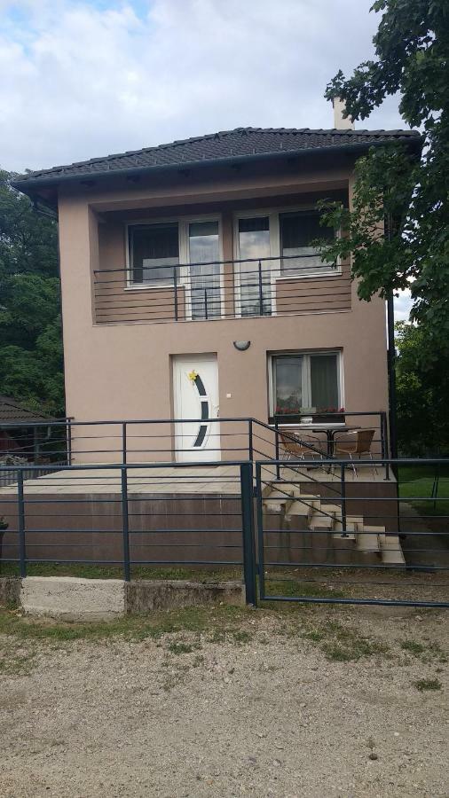 Family Holiday Apartman Nyíregyháza Eksteriør billede